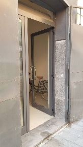Foto Negozio in Via Mario Pagano 45, Salerno Fratte - Matierno di 20 m²