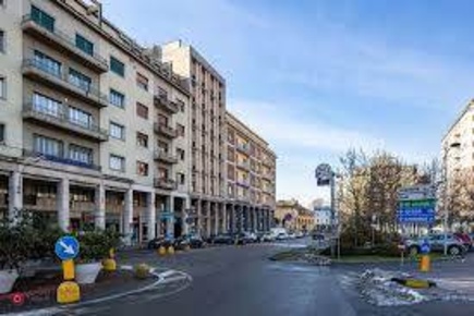 Foto Bar a Novi Ligure di 40 m² con 2 locali in vendita
