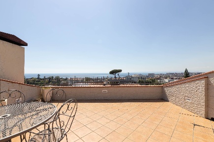Foto Villa a schiera a Catania Cannizzaro di 240 m² con 8 locali in vendita