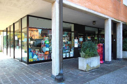 Foto Attività commerciale in VIA ROMA 14, Calderara di Reno Centro di 77 m²