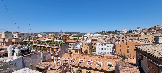 Foto Ufficio a Roma Spagna di 80 m² con 4 locali in vendita