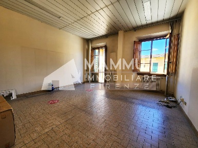 Foto Ufficio a Lastra a Signa Centro di 168 m² con 6 locali in affitto