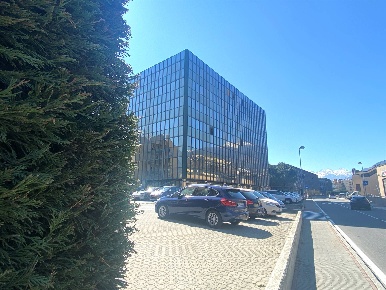 Foto Attività commerciale a Aosta Centro di 140 m² con 4 locali in vendita
