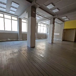 Foto Negozio a Firenze San Marco - SS Annunziata di 400 m² con 10 locali