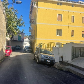 Foto Locale commerciale a Agropoli Centro di 100 m² con 3 locali in vendita