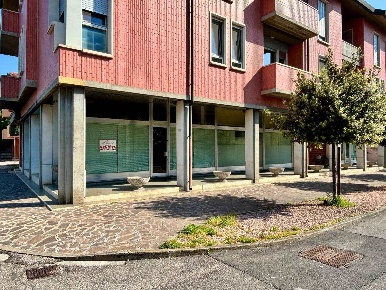 Foto Negozio a Nogara Centro di 89 m² in vendita
