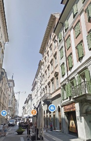Foto Attività commerciale a Trieste Borgo Teresiano di 43 m² con 1 locali