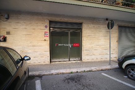 Foto Magazzino in Via dei Giardini 16, Martina Franca di 80 m² con 1 locali