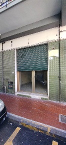 Foto Negozio in via toscana  4, Pontecagnano Faiano Pontecagnano di 20 m²