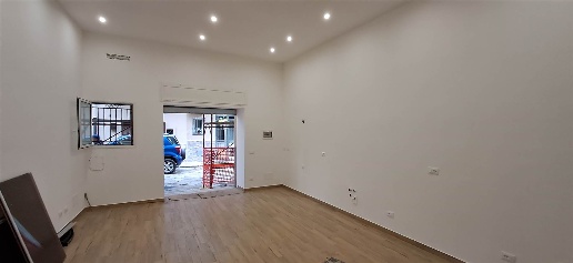 Foto Negozio in via delle Pergole 10, Palermo Cassaro di 42 m² con 1 locali