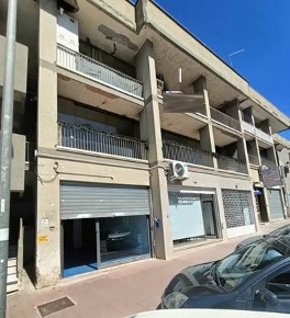 Foto Locale commerciale in Via F. Paladini 236, Caltanissetta Centro