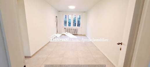 Foto Ufficio in Piazza Leopoldo, Firenze di 74 m² con 4 locali in affitto