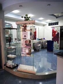 Foto Negozio in via arturo adinolfi, Cava de' Tirreni Centro di 40 m²