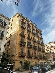 Foto Ufficio in Via Principe di Villafranca 40, Palermo di 85 m² in affitto