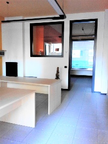 Foto Ufficio a Sondrio Centro di 65 m² con 2 locali in affitto