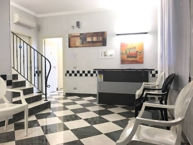 Foto Laboratorio a Chioggia Sottomarina di 105 m² con 8 locali in vendita