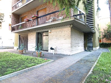 Foto Ufficio a Vignola Centro di 71 m² con 3 locali in vendita