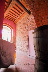 Foto Negozio a Campagnatico Centro di 49 m² con 3 locali in vendita