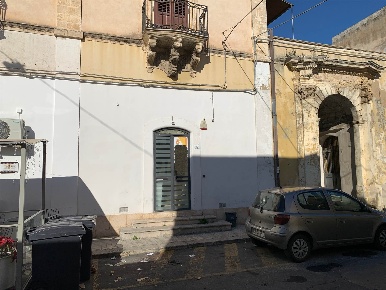 Foto Attività commerciale in Via Linneo 20, Avola Centro di 64 m²