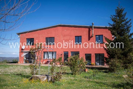 Foto Cessione attività a Ponzone di 1100 m² con 10 locali in vendita
