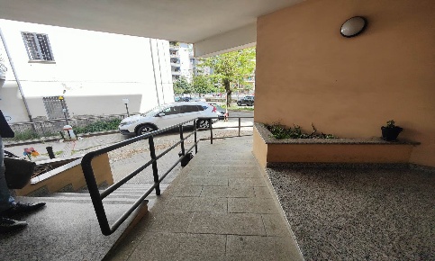 Foto Ufficio a Cosenza Panebianco - Tribunale di 50 m² con 2 locali