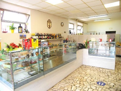 Foto Attività commerciale a Montepulciano Abbadia di 300 m² con 6 locali