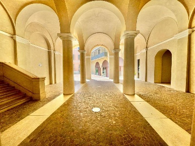 Foto Ufficio a Mantova Centro di 60 m² con 4 locali in affitto