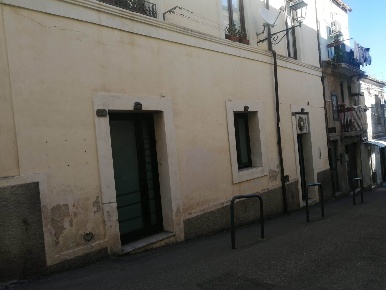 Foto Negozio a Catanzaro Centro Storico di 67 m² con 2 locali in affitto