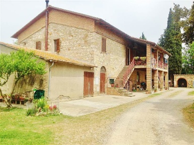 Foto Cessione attività a Civitella Paganico con 10 locali in vendita