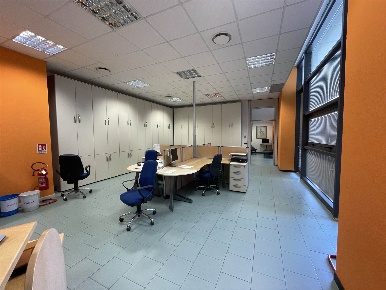 Foto Ufficio a La Spezia Le Terrazze - Via Vailunga di 150 m² con 4 locali