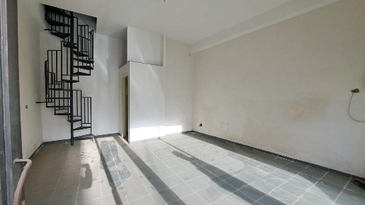 Foto Locale commerciale a Canicattì di 135 m² con 1 locali in affitto