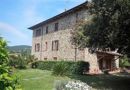 Foto Cessione attività a Campagnatico di 2225 m² con 13 locali in vendita