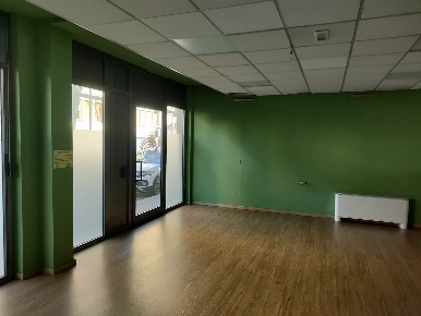 Foto Locale commerciale a Scandicci Le Bagnese, San Giusto di 180 m²