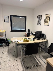 Foto Ufficio a Prato Piazza del Mercato Nuovo di 14 m² con 1 locali