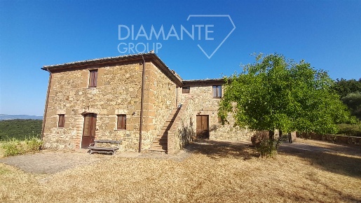 Foto Cessione attività a Acquapendente Centro di 1400 m² con 17 locali