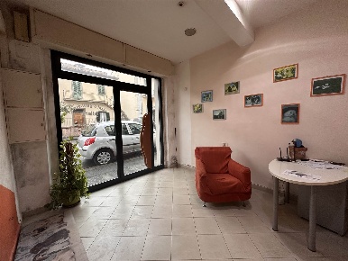Foto Negozio a Sesto Fiorentino Sesto Città di 40 m² con 2 locali