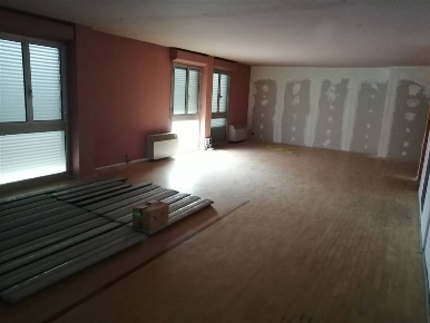 Foto Ufficio a San Giuliano Terme Ghezzano di 150 m² con 6 locali