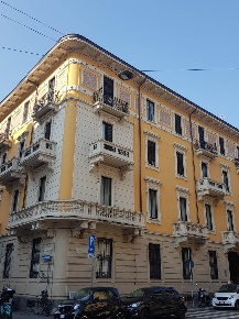 Foto Ufficio in Via Spartaco, Milano Montenero di 108 m² con 4 locali