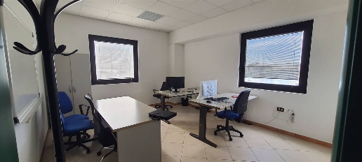 Foto Ufficio in VIA ANTONIO AMATO 20, Salerno di 220 m² con 6 locali