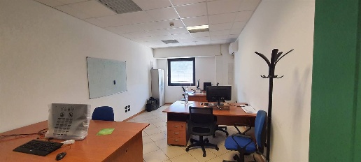 Foto Ufficio in VIA ANTONIO AMATO 20, Salerno di 220 m² con 6 locali