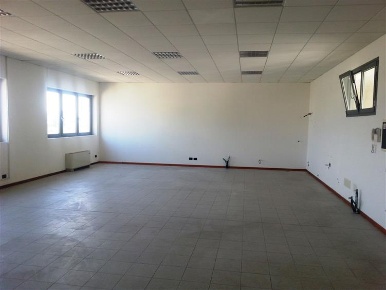 Foto Ufficio a Este Semicentro di 110 m² con 1 locali in vendita