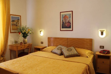 Foto Hotel a Montepulciano Centro di 800 m² con 40 locali in vendita