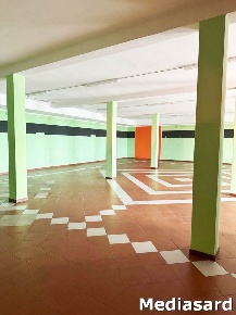 Foto Locale commerciale in Via Mazzini, Sorso Centro di 300 m² con 1 locali