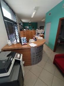Foto Negozio a Modena Villanova di 97 m² con 4 locali in vendita