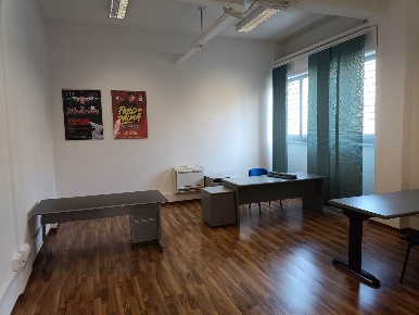 Foto Ufficio a Firenze Alberti - Bellariva di 85 m² con 3 locali in affitto