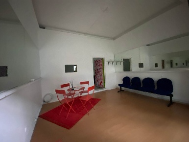 Foto Negozio a Poggibonsi Centro di 52 m² con 2 locali in vendita