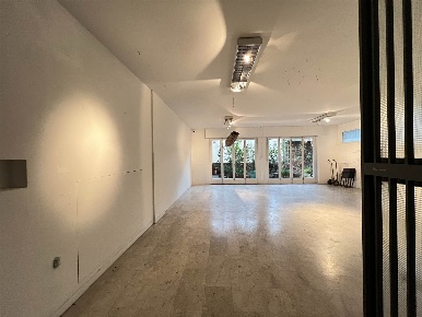 Foto Negozio a Firenze Mazzini - Oberdan di 400 m² con 8 locali in affitto