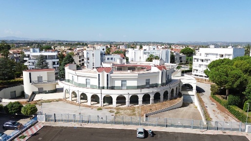 Foto Attività commerciale a Policoro Centro di 181 m² in vendita