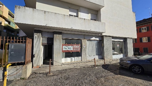 Foto Negozio in Via Provinciale 2, Occhieppo Inferiore di 70 m² in vendita