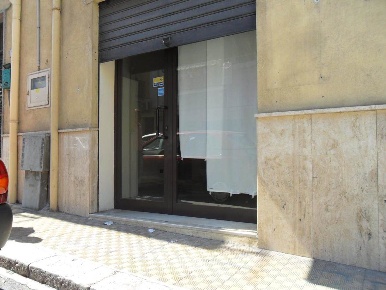 Foto Attività commerciale a Bagheria Centro di 50 m² con 1 locali